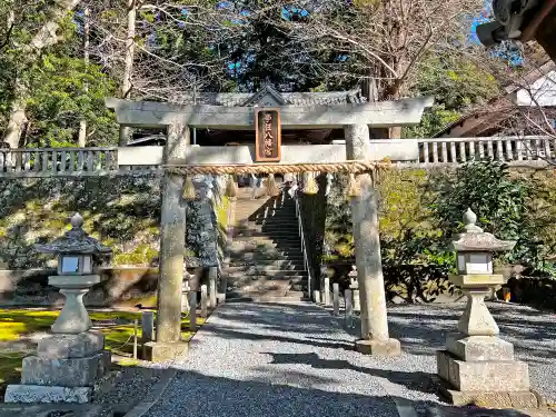 事任八幡宮の鳥居