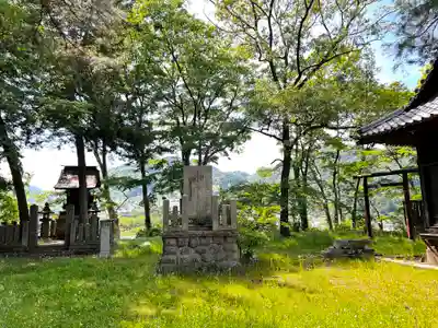 健御名方富命彦神別神社の末社・摂社