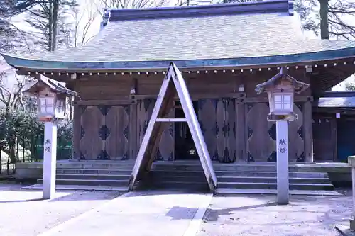 高岡市護国神社の本殿・本堂