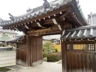 万福寺の{uncategorized: "未分類", other: "その他", undefined: "問題あり", building: "その他建物", grave: "お墓", sacred_gate: "鳥居", guardian: "狛犬", statue: "像", buddha: "仏像", history: "歴史", nature: "自然", garden: "庭園", animal: "動物", pagoda: "塔", temizu: "手水舎", mountain_gate: "山門・神門", sanctuary: "本殿・本堂", subordinate: "末社・摂社", art: "芸術", scenery: "景色", jizo: "地蔵", ema: "絵馬", goshuin: "御朱印", omikuji: "おみくじ", items: "授与品その他", amulet: "お守り", goshuincho: "御朱印帳", eats: "食事", festival: "お祭り", votive_dance: "神楽", shichigosan: "七五三参", wedding: "結婚式", experience: "体験その他", initially: "初詣", around: "周辺", anti_infection: "感染症対策"}
