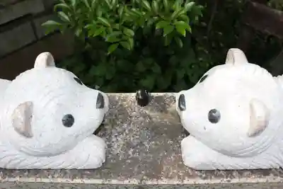 くまくま神社(導きの社 熊野町熊野神社)の狛犬