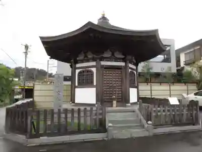 岩船地蔵堂の本殿・本堂