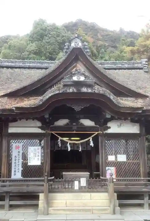 白鬚神社の本殿・本堂