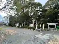 箕曲神社の{uncategorized: "未分類", other: "その他", undefined: "問題あり", building: "その他建物", grave: "お墓", sacred_gate: "鳥居", guardian: "狛犬", statue: "像", buddha: "仏像", history: "歴史", nature: "自然", garden: "庭園", animal: "動物", pagoda: "塔", temizu: "手水舎", mountain_gate: "山門・神門", sanctuary: "本殿・本堂", subordinate: "末社・摂社", art: "芸術", scenery: "景色", jizo: "地蔵", ema: "絵馬", goshuin: "御朱印", omikuji: "おみくじ", items: "授与品その他", amulet: "お守り", goshuincho: "御朱印帳", eats: "食事", festival: "お祭り", votive_dance: "神楽", shichigosan: "七五三参", wedding: "結婚式", experience: "体験その他", initially: "初詣", around: "周辺", anti_infection: "感染症対策"}