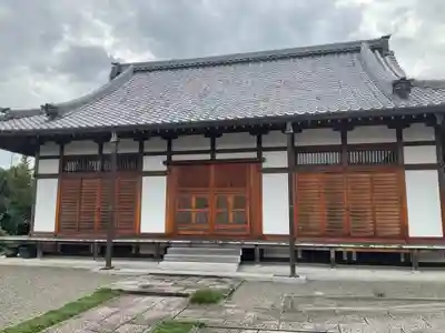遍照寺の本殿・本堂