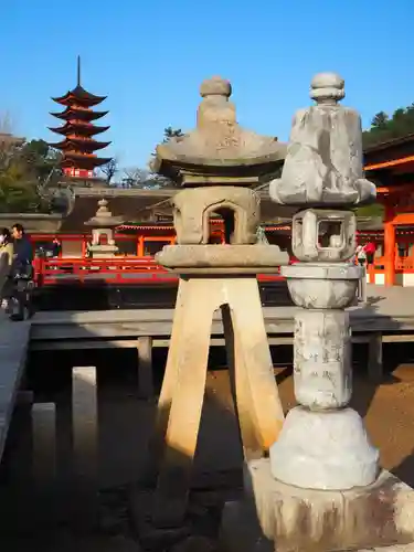 厳島神社の建物その他