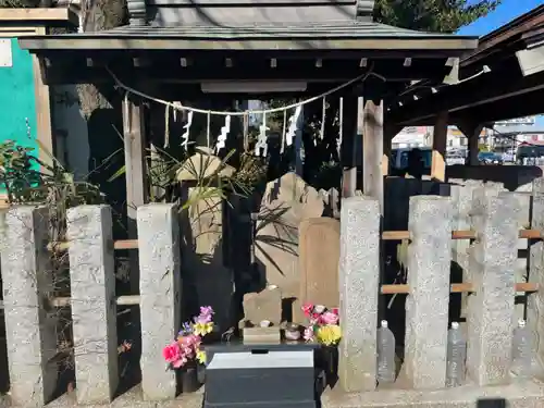 村富神社の末社・摂社