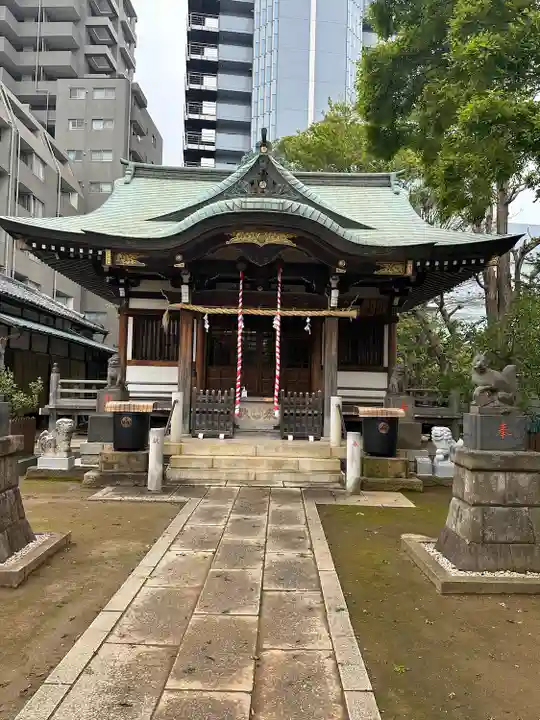 綾瀬稲荷神社の本殿・本堂