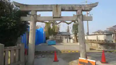 白川神社の鳥居