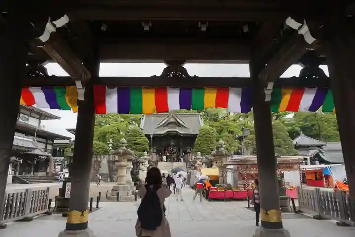 成田山新勝寺の山門・神門