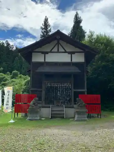 愛宕羽山両神社の末社