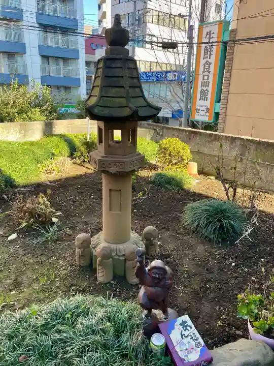 経王寺の{uncategorized: "未分類", other: "その他", undefined: "問題あり", building: "その他建物", grave: "お墓", sacred_gate: "鳥居", guardian: "狛犬", statue: "像", buddha: "仏像", history: "歴史", nature: "自然", garden: "庭園", animal: "動物", pagoda: "塔", temizu: "手水舎", mountain_gate: "山門・神門", sanctuary: "本殿・本堂", subordinate: "末社・摂社", art: "芸術", scenery: "景色", jizo: "地蔵", ema: "絵馬", goshuin: "御朱印", omikuji: "おみくじ", items: "授与品その他", amulet: "お守り", goshuincho: "御朱印帳", eats: "食事", festival: "お祭り", votive_dance: "神楽", shichigosan: "七五三参", wedding: "結婚式", experience: "体験その他", initially: "初詣", around: "周辺", anti_infection: "感染症対策"}