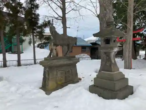 熊野宮の{uncategorized: "未分類", other: "その他", undefined: "問題あり", building: "その他建物", grave: "お墓", sacred_gate: "鳥居", guardian: "狛犬", statue: "像", buddha: "仏像", history: "歴史", nature: "自然", garden: "庭園", animal: "動物", pagoda: "塔", temizu: "手水舎", mountain_gate: "山門・神門", sanctuary: "本殿・本堂", subordinate: "末社・摂社", art: "芸術", scenery: "景色", jizo: "地蔵", ema: "絵馬", goshuin: "御朱印", omikuji: "おみくじ", items: "授与品その他", amulet: "お守り", goshuincho: "御朱印帳", eats: "食事", festival: "お祭り", votive_dance: "神楽", shichigosan: "七五三参", wedding: "結婚式", experience: "体験その他", initially: "初詣", around: "周辺", anti_infection: "感染症対策"}