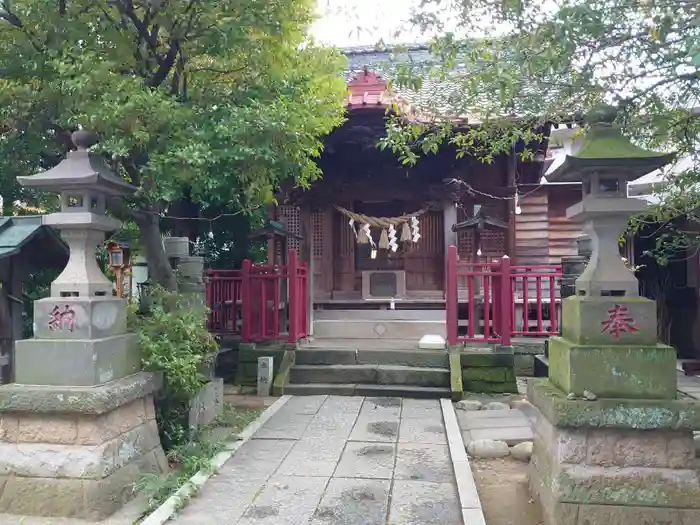 高津諏訪神社の本殿