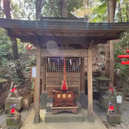 白笹稲荷神社の{uncategorized: "未分類", other: "その他", undefined: "問題あり", building: "その他建物", grave: "お墓", sacred_gate: "鳥居", guardian: "狛犬", statue: "像", buddha: "仏像", history: "歴史", nature: "自然", garden: "庭園", animal: "動物", pagoda: "塔", temizu: "手水舎", mountain_gate: "山門・神門", sanctuary: "本殿・本堂", subordinate: "末社・摂社", art: "芸術", scenery: "景色", jizo: "地蔵", ema: "絵馬", goshuin: "御朱印", omikuji: "おみくじ", items: "授与品その他", amulet: "お守り", goshuincho: "御朱印帳", eats: "食事", festival: "お祭り", votive_dance: "神楽", shichigosan: "七五三参", wedding: "結婚式", experience: "体験その他", initially: "初詣", around: "周辺", anti_infection: "感染症対策"}