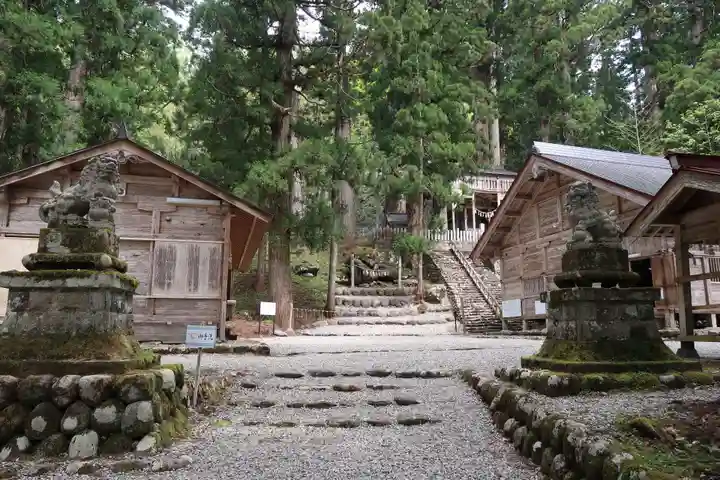 白山中居神社のその他建物