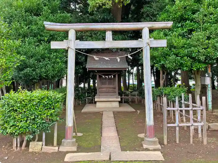 峯ヶ岡八幡神社の末社・摂社