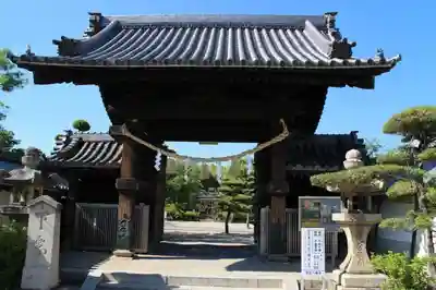 誉田八幡宮の山門・神門