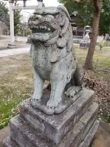 櫟原神社の狛犬