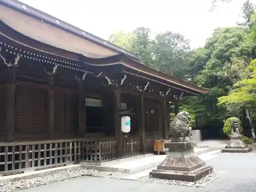 多田神社の本殿・本堂