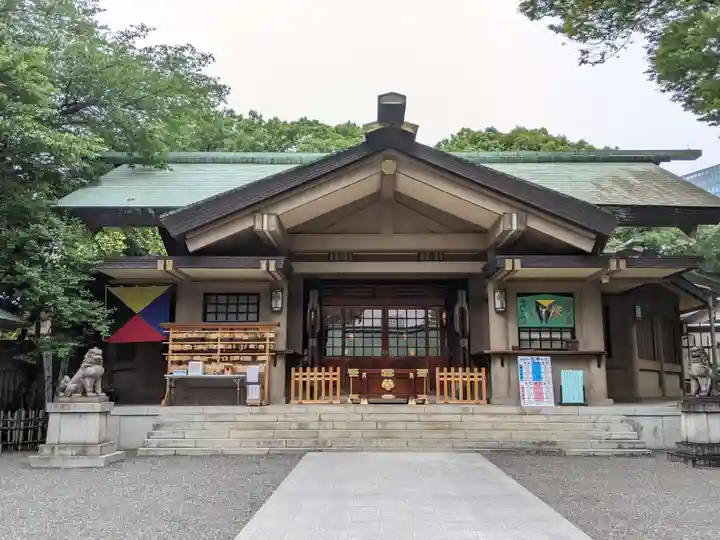 東郷神社の本殿・本堂