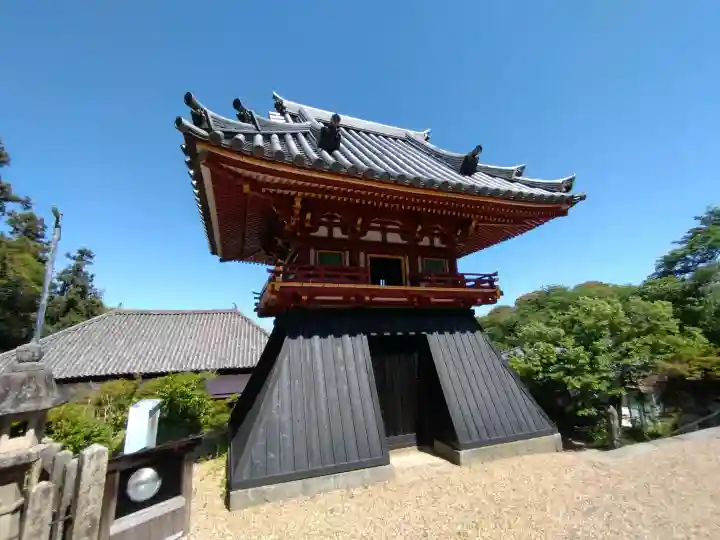 矢田寺の{uncategorized: "未分類", other: "その他", undefined: "問題あり", building: "その他建物", grave: "お墓", sacred_gate: "鳥居", guardian: "狛犬", statue: "像", buddha: "仏像", history: "歴史", nature: "自然", garden: "庭園", animal: "動物", pagoda: "塔", temizu: "手水舎", mountain_gate: "山門・神門", sanctuary: "本殿・本堂", subordinate: "末社・摂社", art: "芸術", scenery: "景色", jizo: "地蔵", ema: "絵馬", goshuin: "御朱印", omikuji: "おみくじ", items: "授与品その他", amulet: "お守り", goshuincho: "御朱印帳", eats: "食事", festival: "お祭り", votive_dance: "神楽", shichigosan: "七五三参", wedding: "結婚式", experience: "体験その他", initially: "初詣", around: "周辺", anti_infection: "感染症対策"}