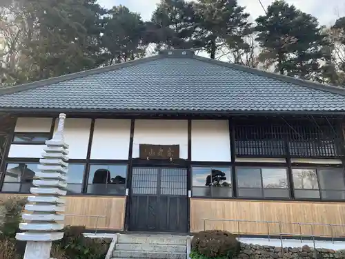 玉巌寺の本殿・本堂