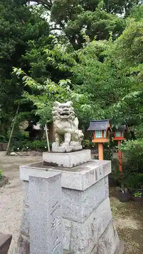 瀬戸神社の狛犬