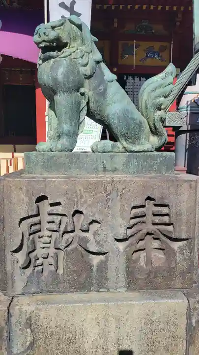 浅草神社の狛犬