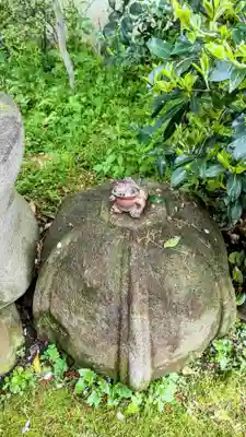 湯島御霊社の像