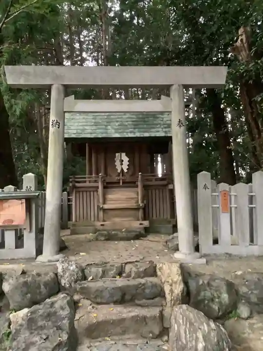 両社宮神社(宮町)の末社・摂社
