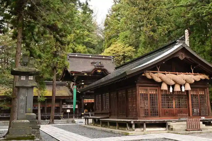 諏訪大社下社春宮(長野県)