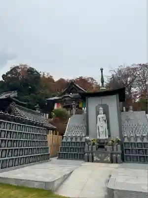 埼玉厄除け開運大師・龍泉寺（切り絵御朱印発祥の寺）(埼玉県)