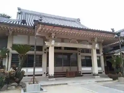 安楽寺の本殿・本堂