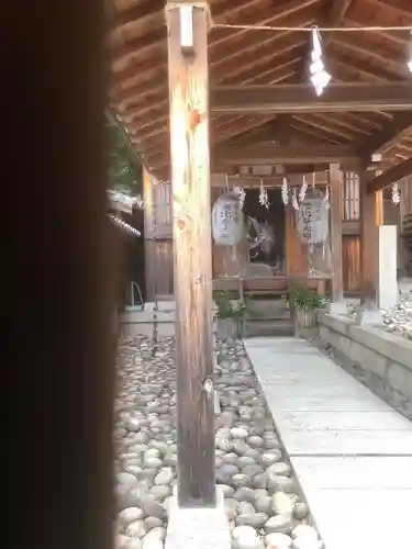 新羅神社の末社