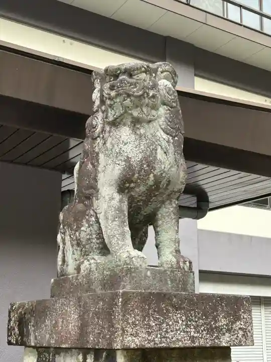 伊奈波神社の{uncategorized: "未分類", other: "その他", undefined: "問題あり", building: "その他建物", grave: "お墓", sacred_gate: "鳥居", guardian: "狛犬", statue: "像", buddha: "仏像", history: "歴史", nature: "自然", garden: "庭園", animal: "動物", pagoda: "塔", temizu: "手水舎", mountain_gate: "山門・神門", sanctuary: "本殿・本堂", subordinate: "末社・摂社", art: "芸術", scenery: "景色", jizo: "地蔵", ema: "絵馬", goshuin: "御朱印", omikuji: "おみくじ", items: "授与品その他", amulet: "お守り", goshuincho: "御朱印帳", eats: "食事", festival: "お祭り", votive_dance: "神楽", shichigosan: "七五三参", wedding: "結婚式", experience: "体験その他", initially: "初詣", around: "周辺", anti_infection: "感染症対策"}