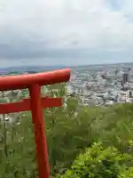 岐阜稲荷山本社の{uncategorized: "未分類", other: "その他", undefined: "問題あり", building: "その他建物", grave: "お墓", sacred_gate: "鳥居", guardian: "狛犬", statue: "像", buddha: "仏像", history: "歴史", nature: "自然", garden: "庭園", animal: "動物", pagoda: "塔", temizu: "手水舎", mountain_gate: "山門・神門", sanctuary: "本殿・本堂", subordinate: "末社・摂社", art: "芸術", scenery: "景色", jizo: "地蔵", ema: "絵馬", goshuin: "御朱印", omikuji: "おみくじ", items: "授与品その他", amulet: "お守り", goshuincho: "御朱印帳", eats: "食事", festival: "お祭り", votive_dance: "神楽", shichigosan: "七五三参", wedding: "結婚式", experience: "体験その他", initially: "初詣", around: "周辺", anti_infection: "感染症対策"}