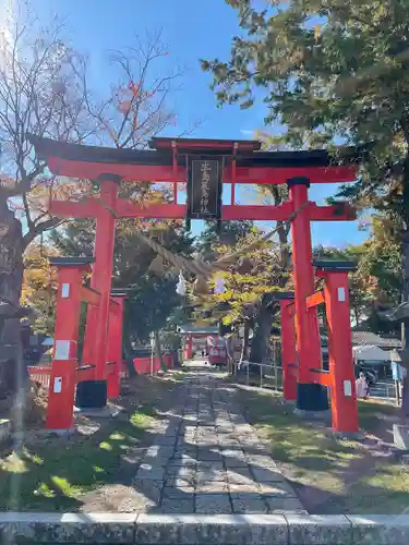 生島足島神社の鳥居