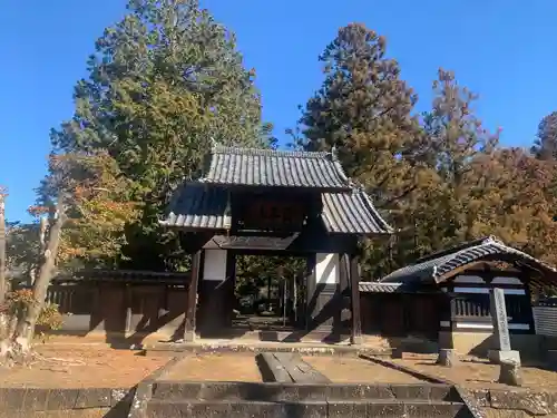 大泉寺の山門