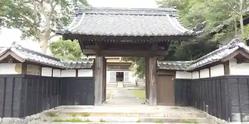 信力寺の山門・神門