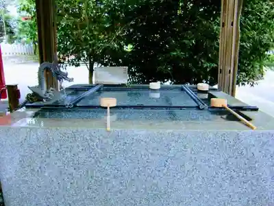 布施弁天 東海寺の手水舎