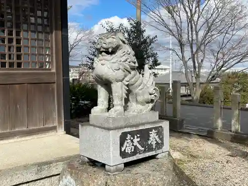 神明神社の狛犬