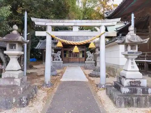 八劔神社（巨海町）の鳥居