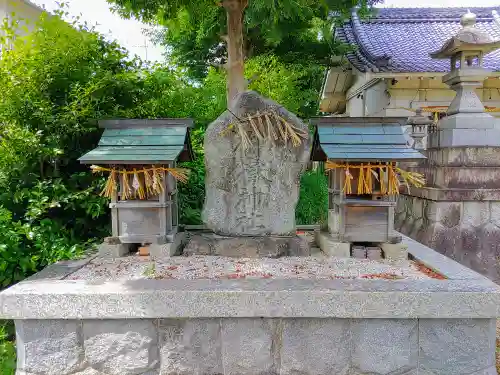 山神社の末社・摂社