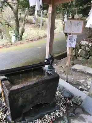 金持神社の手水舎