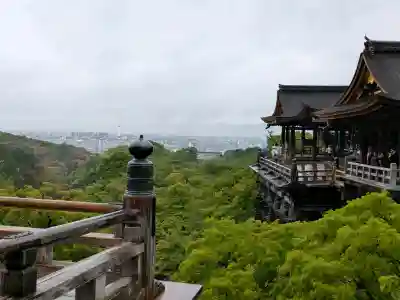 清水寺阿弥陀堂の{uncategorized: "未分類", other: "その他", undefined: "問題あり", building: "その他建物", grave: "お墓", sacred_gate: "鳥居", guardian: "狛犬", statue: "像", buddha: "仏像", history: "歴史", nature: "自然", garden: "庭園", animal: "動物", pagoda: "塔", temizu: "手水舎", mountain_gate: "山門・神門", sanctuary: "本殿・本堂", subordinate: "末社・摂社", art: "芸術", scenery: "景色", jizo: "地蔵", ema: "絵馬", goshuin: "御朱印", omikuji: "おみくじ", items: "授与品その他", amulet: "お守り", goshuincho: "御朱印帳", eats: "食事", festival: "お祭り", votive_dance: "神楽", shichigosan: "七五三参", wedding: "結婚式", experience: "体験その他", initially: "初詣", around: "周辺", anti_infection: "感染症対策"}