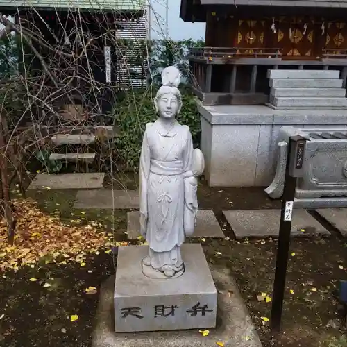 成子天神社の像