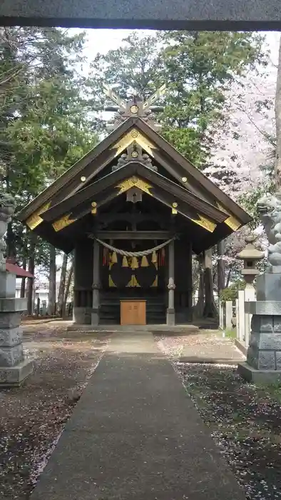 地神社の本殿