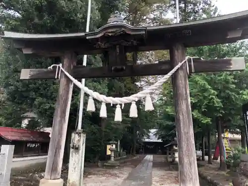 出雲乃伊波比神社の鳥居