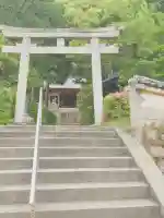 賀茂神社の{uncategorized: "未分類", other: "その他", undefined: "問題あり", building: "その他建物", grave: "お墓", sacred_gate: "鳥居", guardian: "狛犬", statue: "像", buddha: "仏像", history: "歴史", nature: "自然", garden: "庭園", animal: "動物", pagoda: "塔", temizu: "手水舎", mountain_gate: "山門・神門", sanctuary: "本殿・本堂", subordinate: "末社・摂社", art: "芸術", scenery: "景色", jizo: "地蔵", ema: "絵馬", goshuin: "御朱印", omikuji: "おみくじ", items: "授与品その他", amulet: "お守り", goshuincho: "御朱印帳", eats: "食事", festival: "お祭り", votive_dance: "神楽", shichigosan: "七五三参", wedding: "結婚式", experience: "体験その他", initially: "初詣", around: "周辺", anti_infection: "感染症対策"}